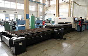 日本山崎马扎克激光切割机.jpg